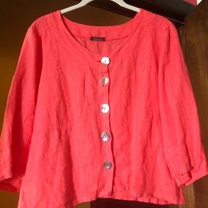 Pink linen top with mother of Pearl buttons
